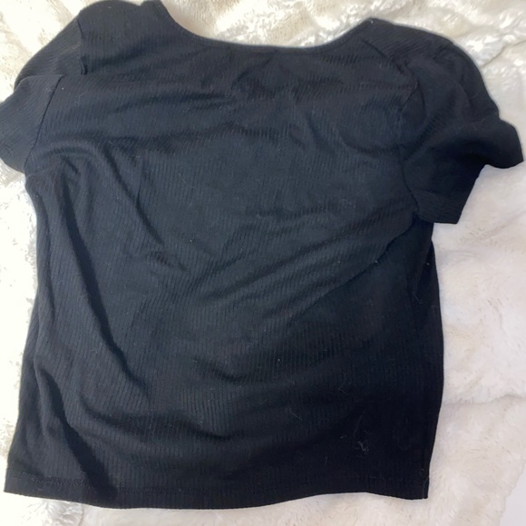 Hollister short sleeved shirt. - Picture 2 of 2